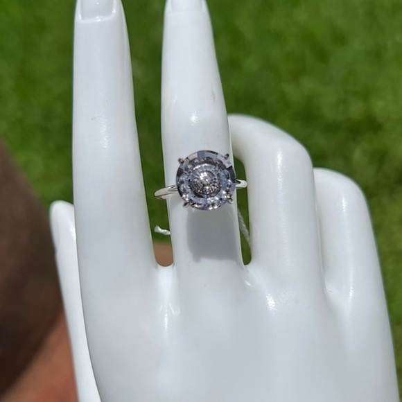SWAROVSKI  Smoky Mauve Crystal Sterling Silver Solitaire Ring